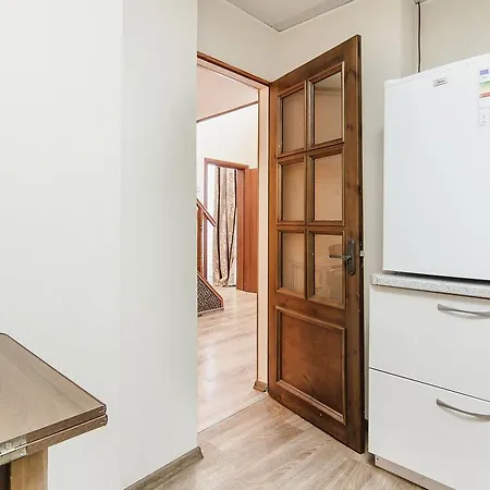 Lanzheronovskaya Street *