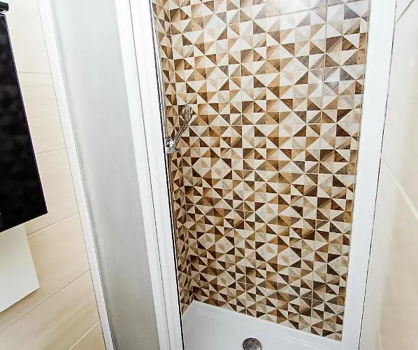 Lanzheronovskaya Street Apartment *